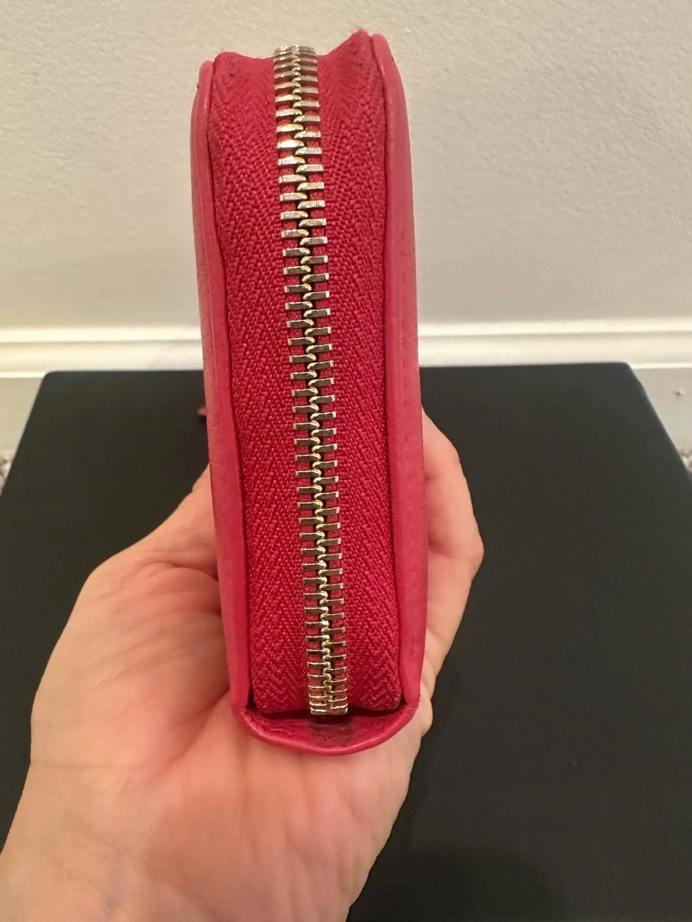 Gucci Bright Pink Pebbled Soho Zip Around Wallet - Picture 5 of 10
